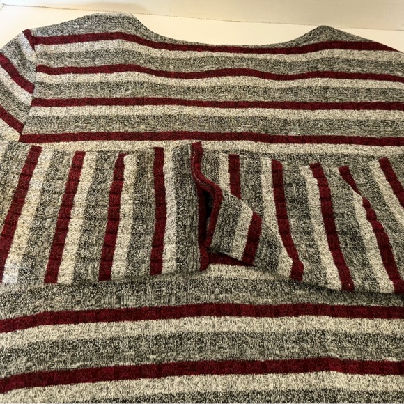Ruby Rd Stripe Maroon Silver Metalic Thread Tunic Blouse XL SharkBite Hem Large - Picture 10 of 16